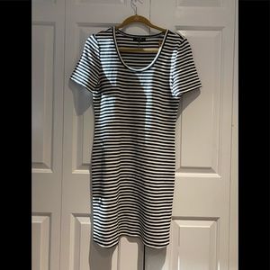 Yest Black Stripe Comfort Dress size 8